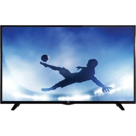 SEG 55SCF7620 Full HD LED televizyon, siyah çerçeveli ekranda futbol topuna uzanan oyuncu görüntüsü