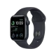 Siyah Apple Watch SE 2 2022 40 mm alüminyum kasa ve spor kordonlu akıllı saat, önden görünüm