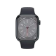 Apple Watch Series 8 45 mm siyah alüminyum kasa ve spor kordonlu akıllı saat, gri kadranla önden görünüm