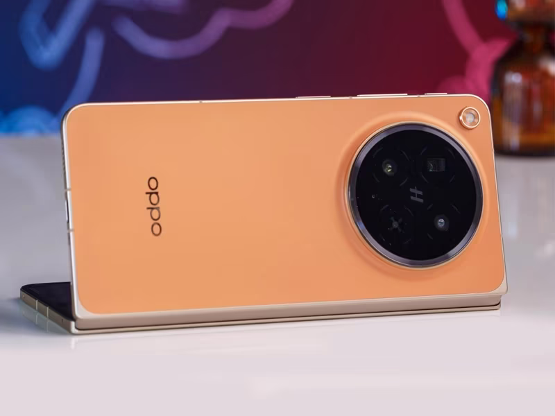 Oppo Find N6 İncelemesi: Güçlü Katlanabilir Telefon