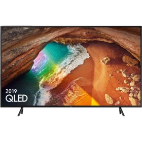 Samsung 75Q60R 75 inç QLED Ultra HD 4K televizyon; canlı kaya ve okyanus manzaralı ekran görünüyor.