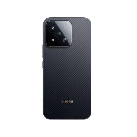 Siyah Xiaomi 17 Max akıllı telefonun arka yüzeyi ve büyük kamera modülü önden vitrin çekiminde görünür
