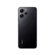 Xiaomi Redmi 12 siyah akıllı telefonun arka yüzü, üçlü kamera modülü ve Redmi logosu görünümü