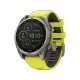 Garmin Fenix 8 47mm Solar titanyum akıllı saat, sarı kayış ve yuvarlak dijital ekranıyla önden görünüm