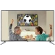 Vestel 49FB8500 Full HD LED televizyon, siyah çerçeveli ekranında futbol maçı izleyen iki kişi gösteriliyor