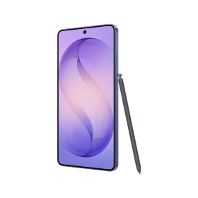 Mor Samsung Galaxy S26 Ultra akıllı telefon, önden ekran görünümü ve yan tarafta S Pen kalemiyle