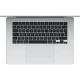 Apple MacBook Air M5 10CPU 10GPU 15.3 inç gümüş laptop, üstten görünüm klavye ve geniş trackpad detayı