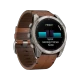 Garmin Fenix 8 51mm Sapphire titanyum aktivite saati, kahverengi deri kayış ve antrenman ekranıyla.