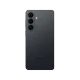 Siyah Samsung Galaxy S26 Plus akıllı telefonun arka yüzü, üçlü kamera dizilimi ve flaş detayıyla