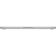 Apple MacBook Air M5 10CPU 10GPU 15.3 inç gümüş laptop, kapalı halde yandan ince profil görünümü