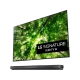 LG OLED77W8PLA Ultra HD 4K OLED TV, yeşil doğa görüntüsüyle açık ekranda sergileniyor, genel renk.